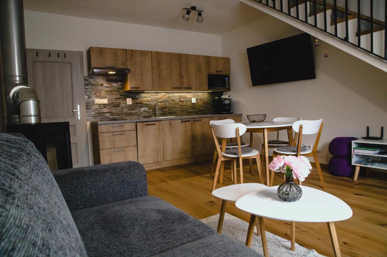 Apartman Rodinna Pohoda Mýto pod Ďumbierom エクステリア 写真