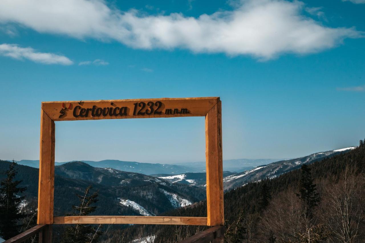 Apartman Rodinna Pohoda Mýto pod Ďumbierom エクステリア 写真
